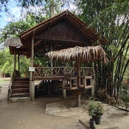 Gerbang Banyu Langit Cottage Бантул Экстерьер фото