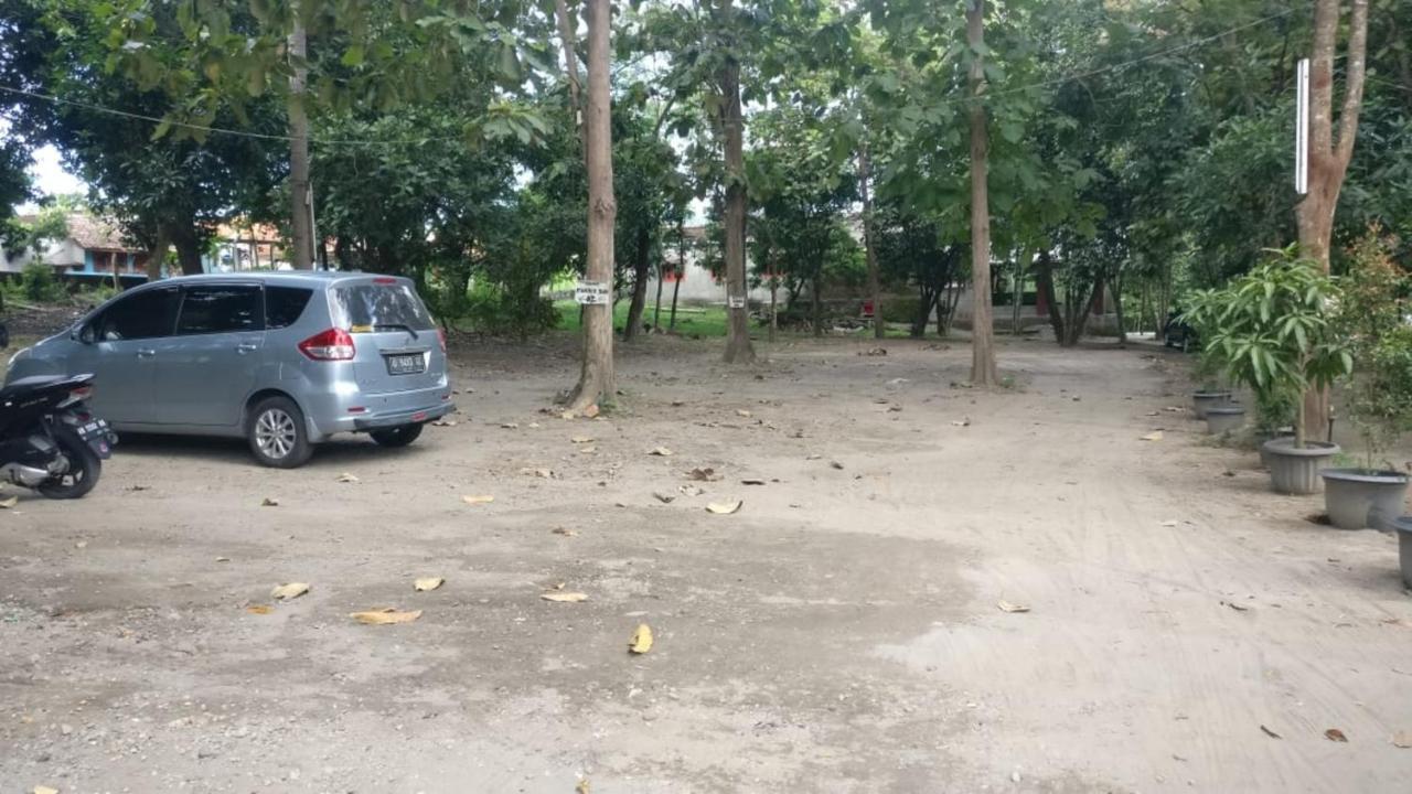 Gerbang Banyu Langit Cottage Бантул Экстерьер фото